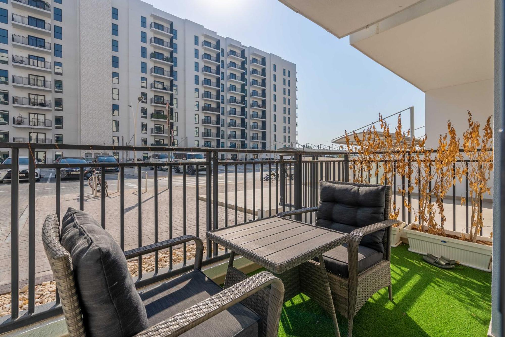 Yas Pearl - 2Bd By Slv Apartment Abu Dhabi Exterior photo